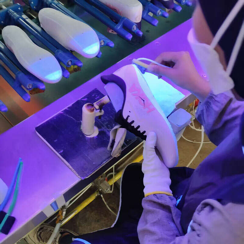 T8 LED UV tube Application Case Application of T8 LED UV tube in shoe factories(pic2)