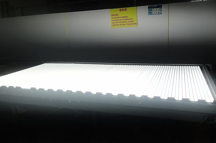 Industrial lighting high brightness LED tubes 20W shipped to Southeast Asia(pic1)